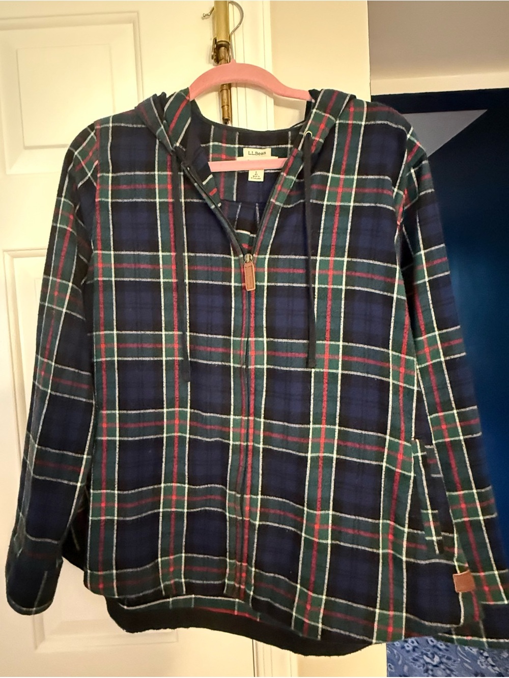 Ladies L.L. Bean Navy Green Red Plaid Hooded Zip Jacket